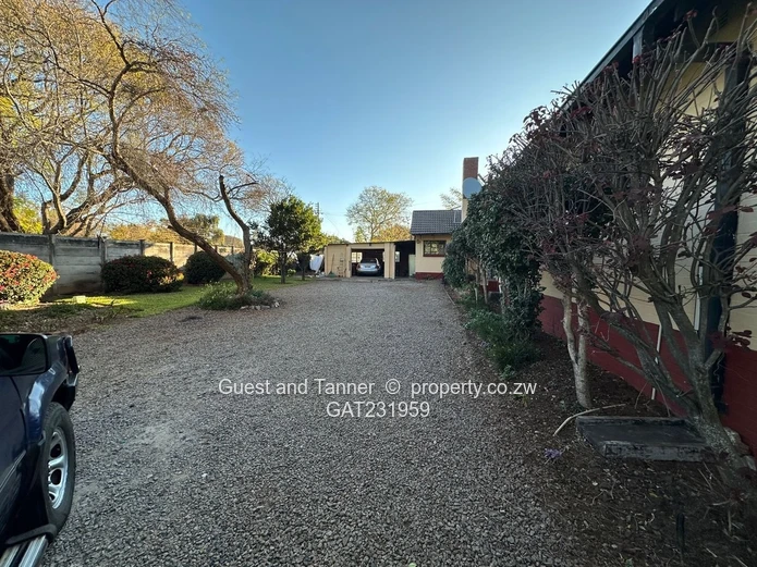 Spacious One-Acre Property for Sale – Fourwinds, Bulawayo
