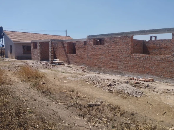 5 Bedroom House