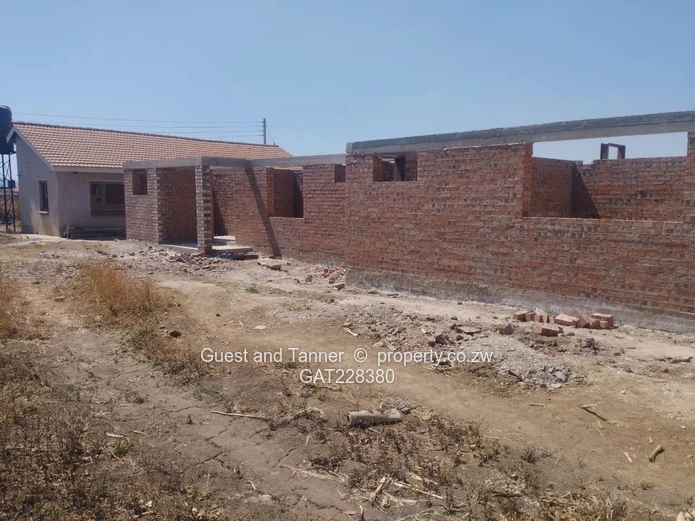 5 Bedroom House for Sale in Sandton Phase 2 Harare – Finish to Your Taste
