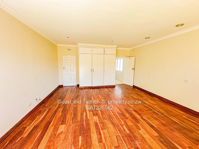  6-Bedroom House For Sale In Mt Pleasant