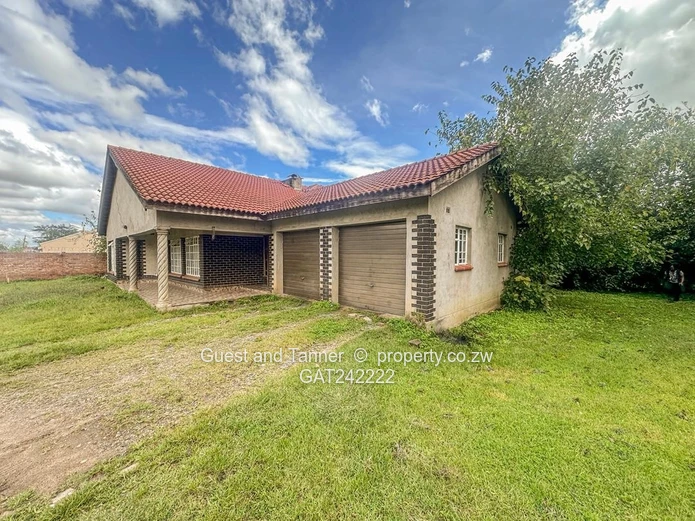 4 Bedroomed house For Sale In Marlborough