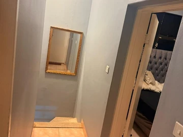 2 Bedroom Flat & Apartment