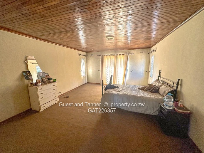 Spacious 5 Bedroom Home for Sale in New Marlborough, Harare