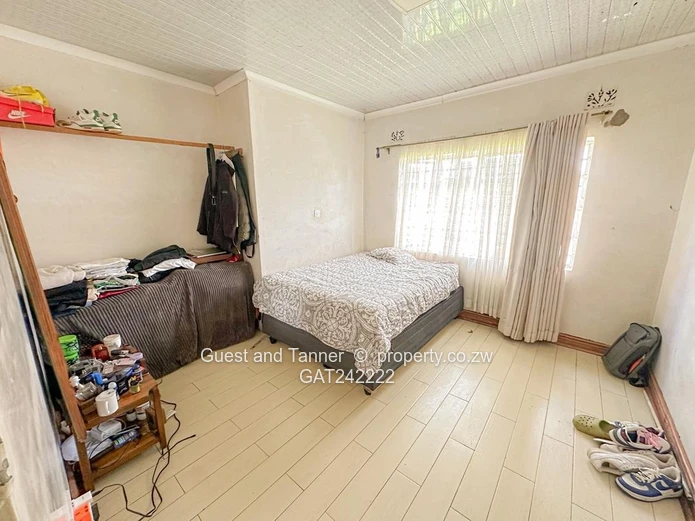 4 Bedroomed house For Sale In Marlborough