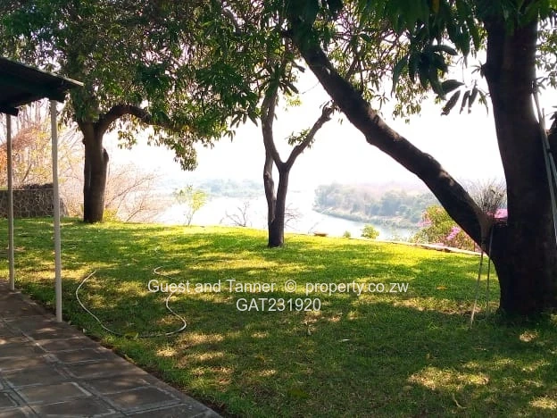 Prime Zambezi Riverfront Property – Near Victoria Falls & Hwange National Park