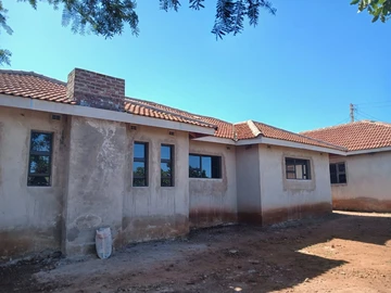 4-Bedroom Family Home in  Borrowdale - Hatcliffe, Harare!