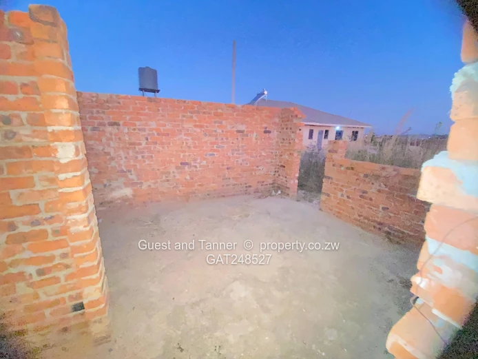 Incomplete 4-Bedroom House for Sale | Glaudina