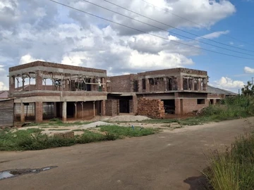 7 Bedroom House