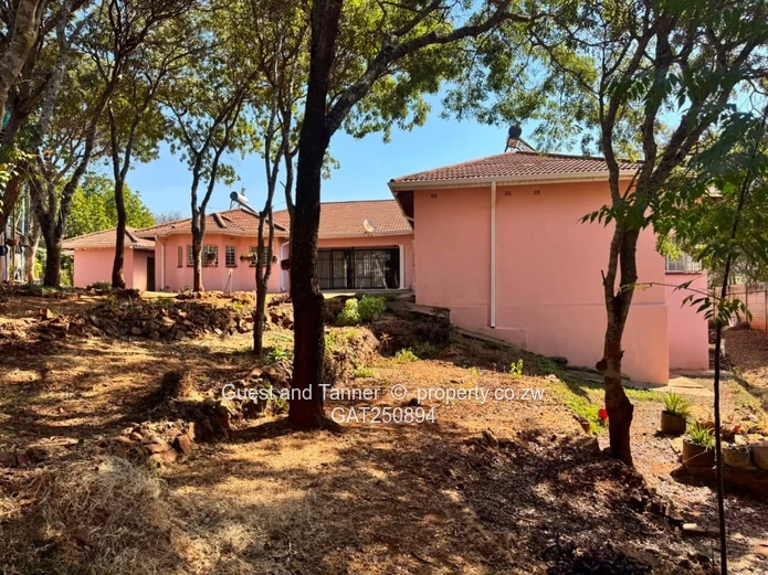 Executive Family Home with Cottage – Quinnington