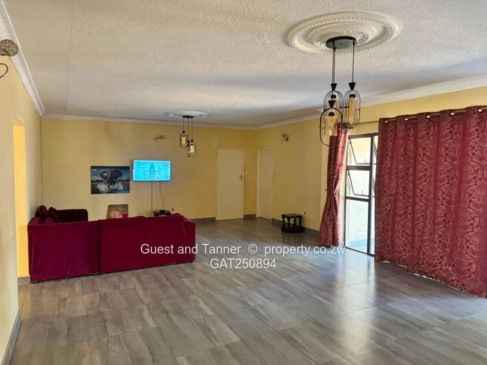 Executive Family Home with Cottage – Quinnington