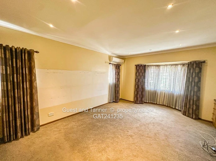 3-Bedroom Townhouse For Sale in Upper Avenues 