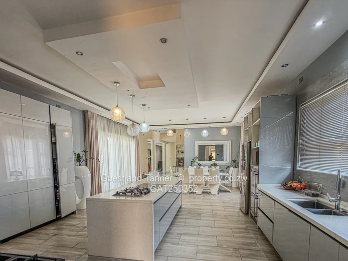 6-Bed House For Sale In Mount Pleasant Heights 