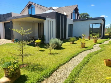 4 Bed House for sale in Mt Pleasant Heights